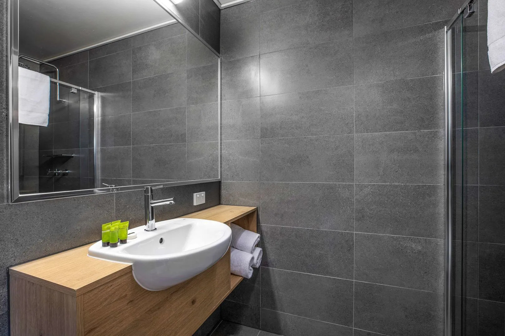 Nightcap at Gateway Hotel