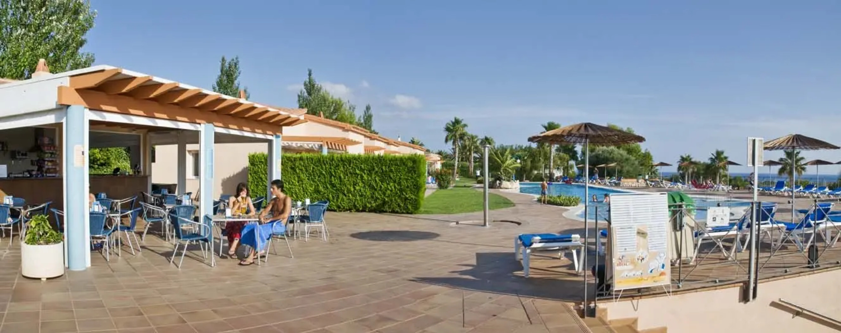 Apartamentos Mar Blau