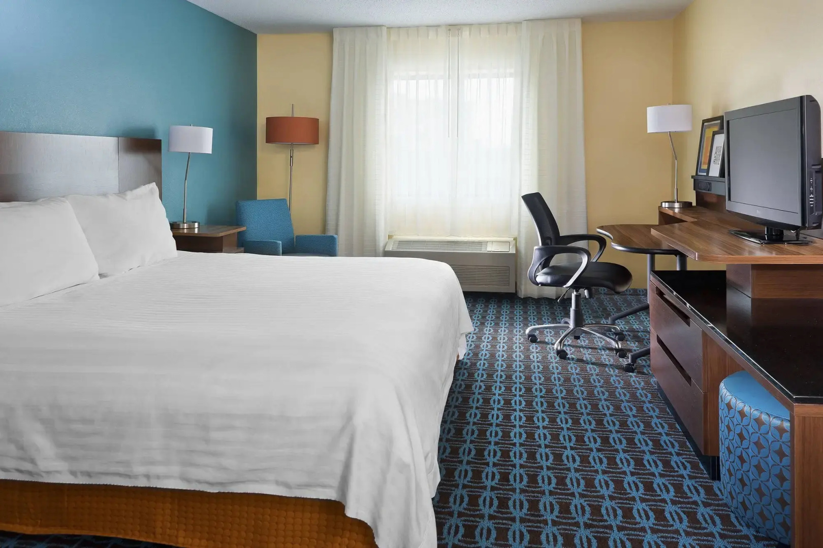 Fairfield Inn & Suites Lexington Keeneland Airport