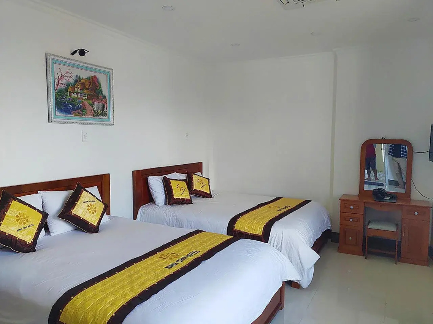 Ninh Chu Hotel