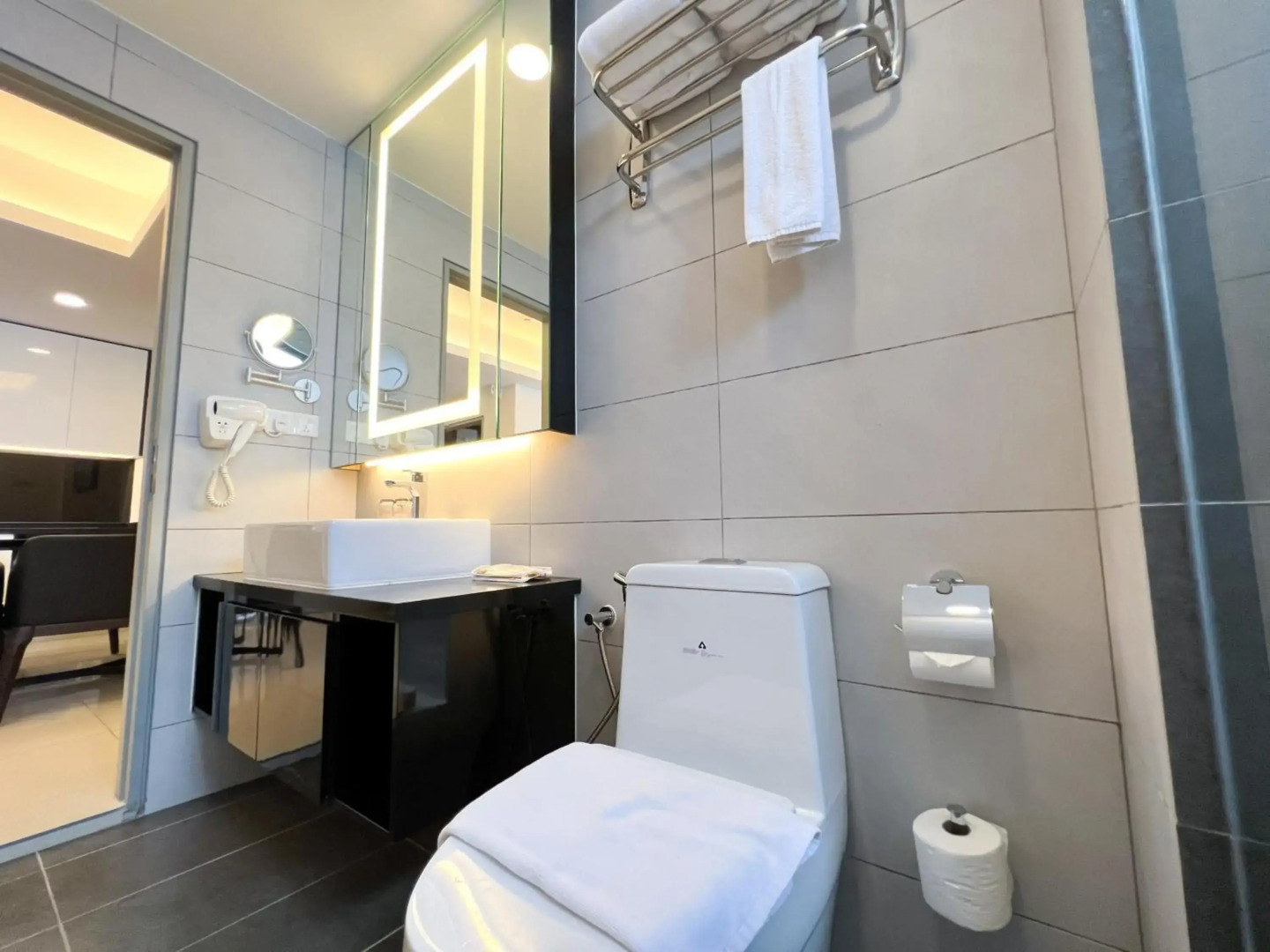 The Yanné, Onsen Hotel