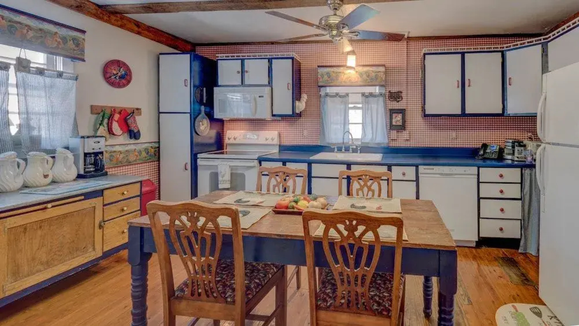 Blue Ridge Inn Bed & Breakfast