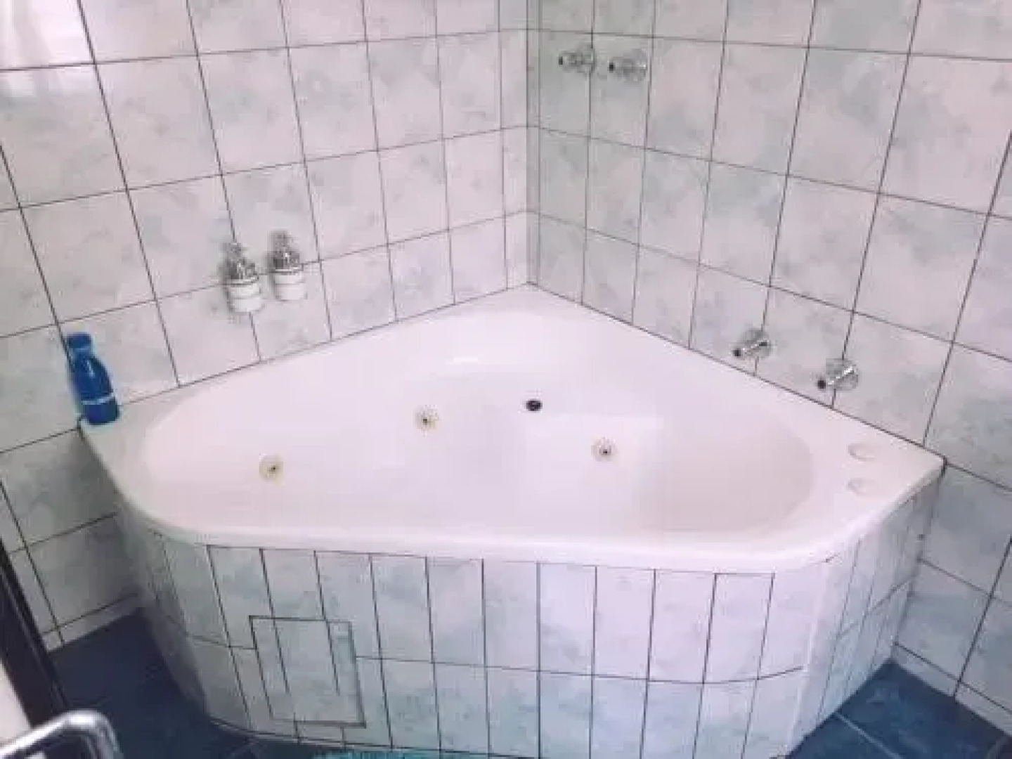 Queensburgh B&B or Self Catering