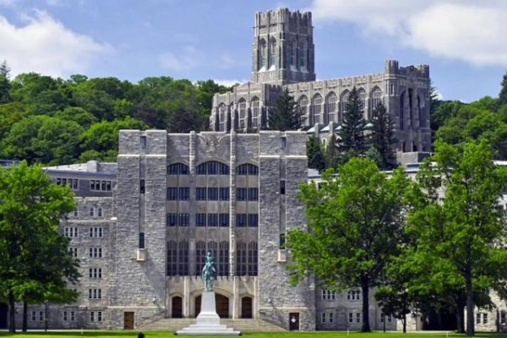 Holiday Inn Express West Point by IHG