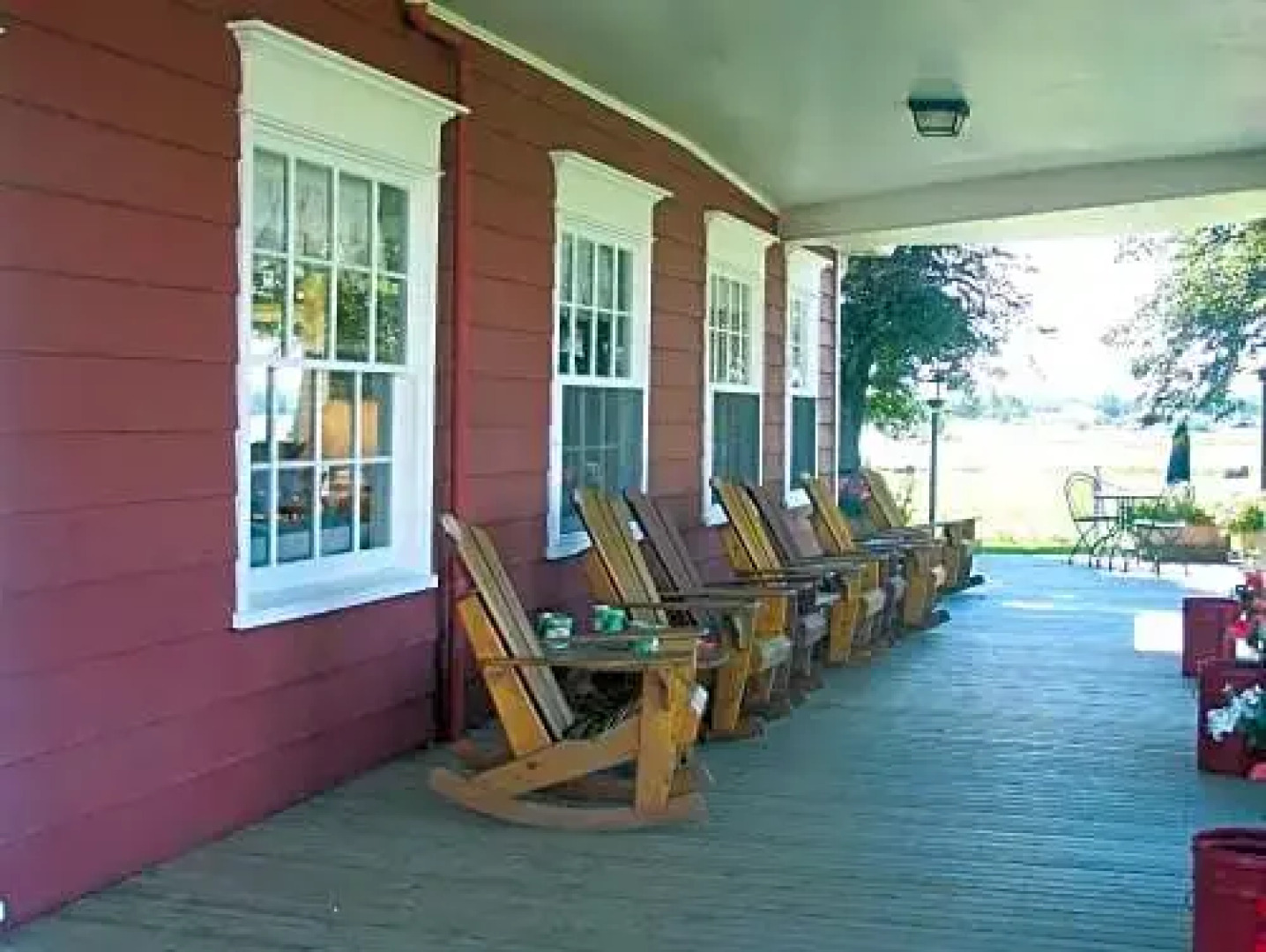 Shaw's Hotel & Cottages