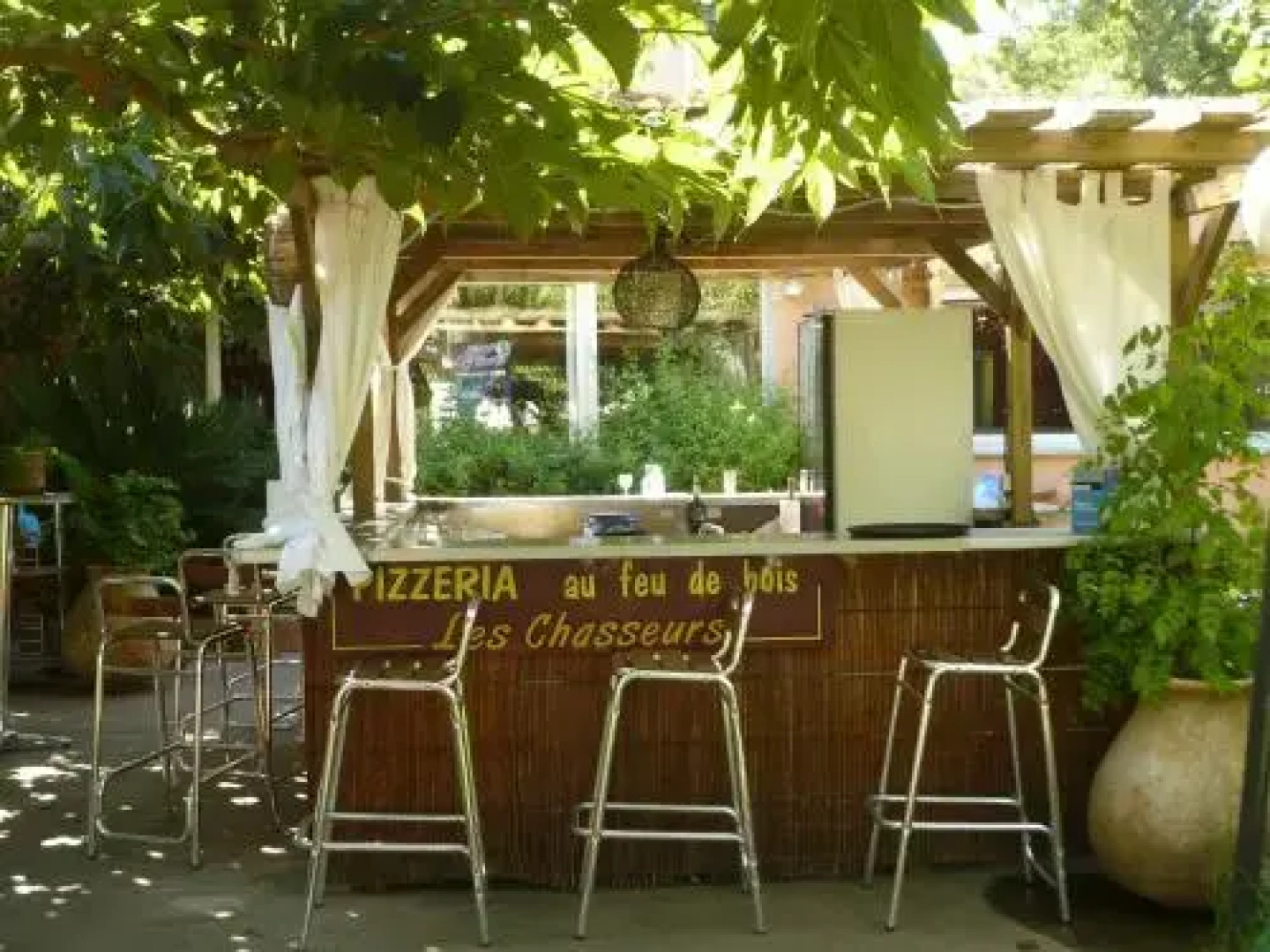 Hôtel Restaurant Les Chasseurs