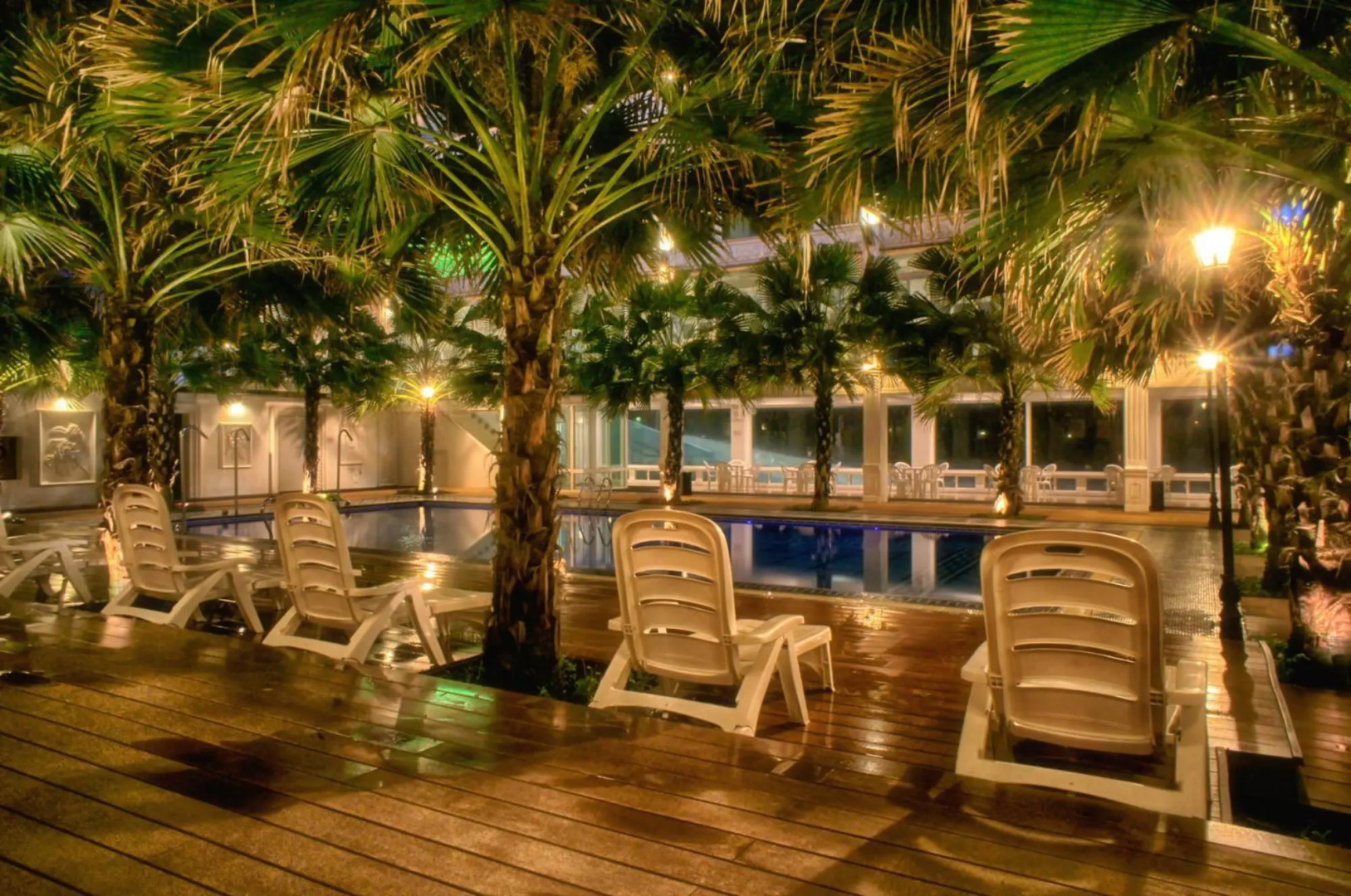 White House Beach Hotspring Resort