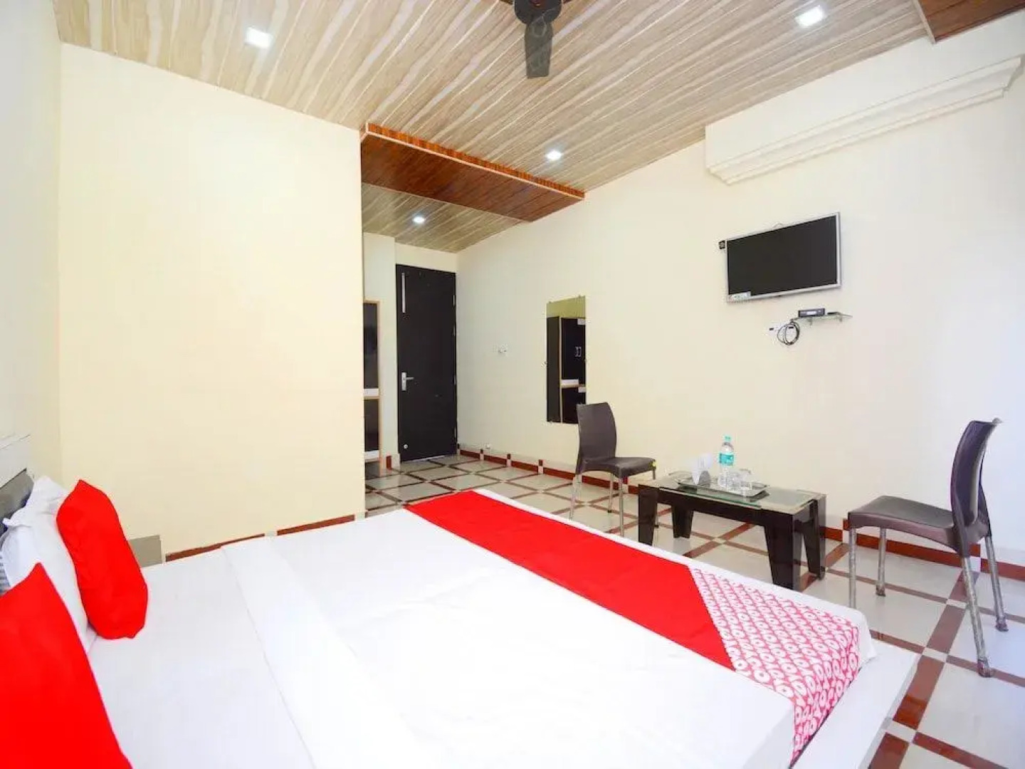 OYO 37902 Kaler Regency