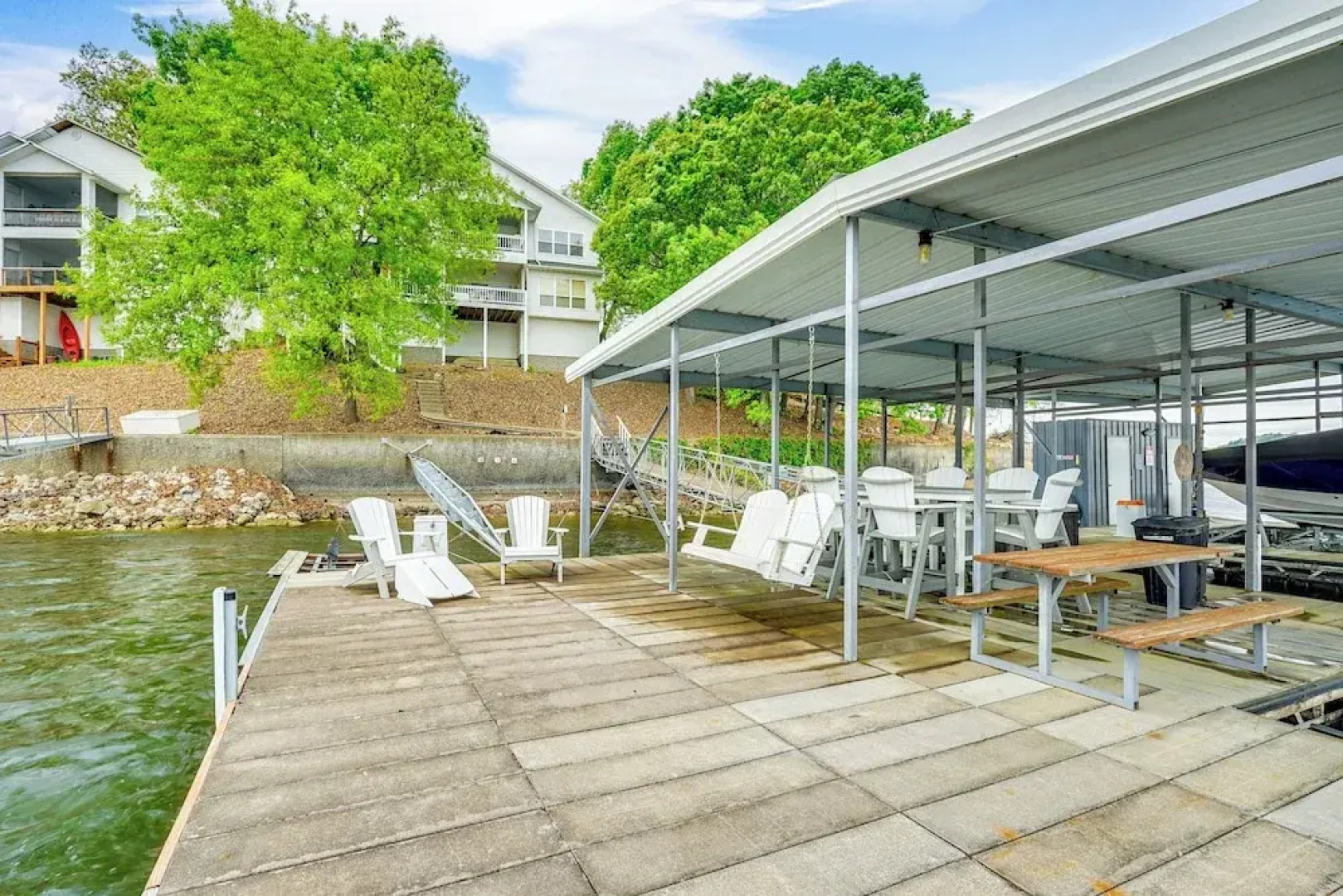 Swim, Boat & Fish: Townhome on Lake of the Ozarks