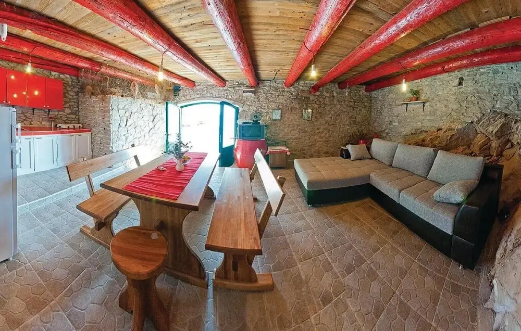 Stunning Home in Zastrazisce With 4 Bedrooms