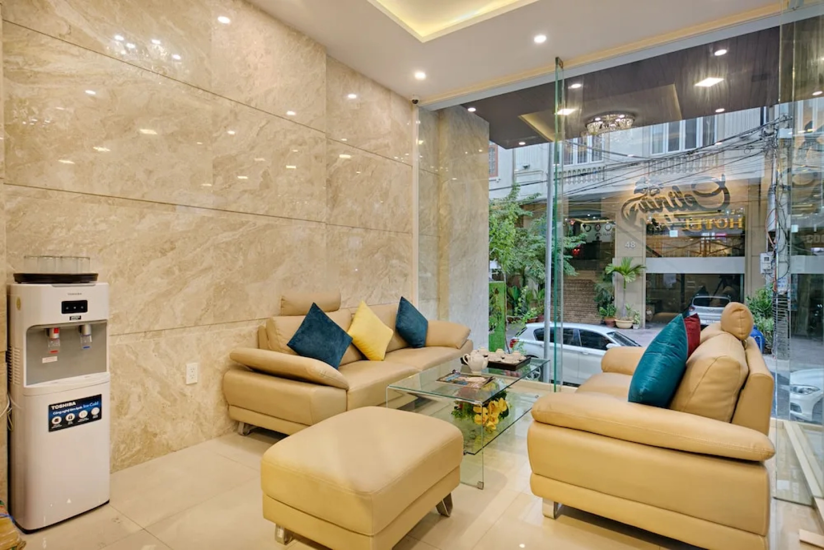 Celina Hotel & Apartment