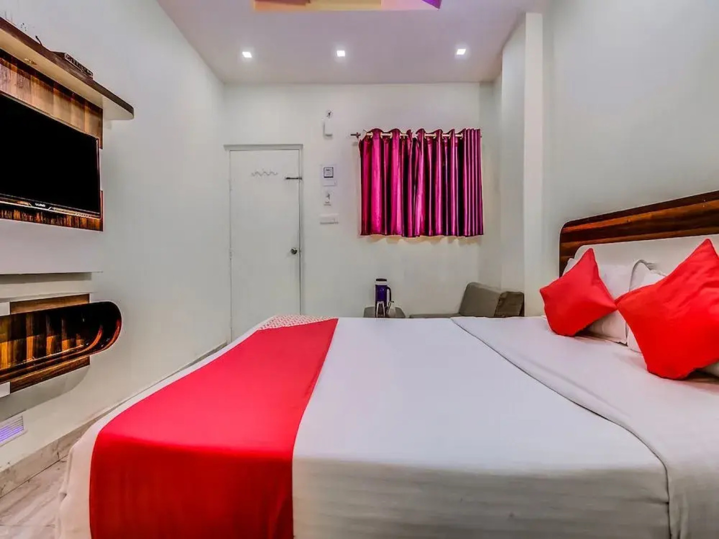 OYO 18873 Hotel Comfort