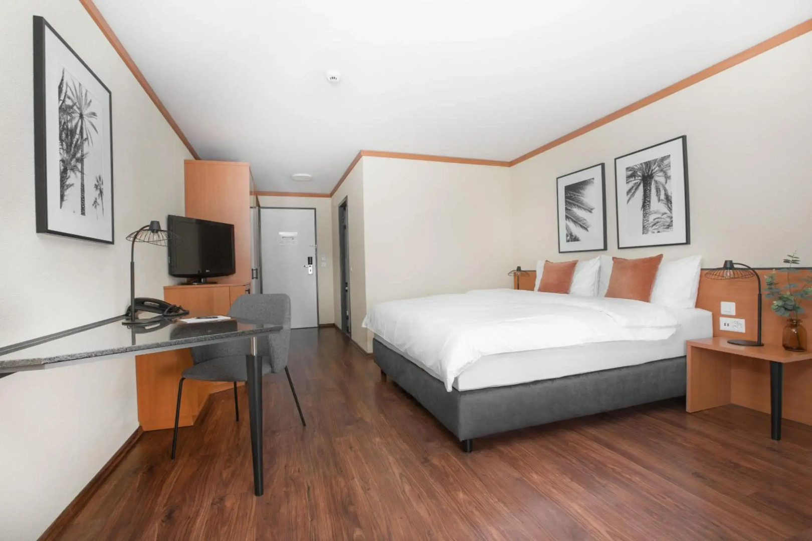 HOTEL ENGEL LIESTAL - Business & Lifestyle