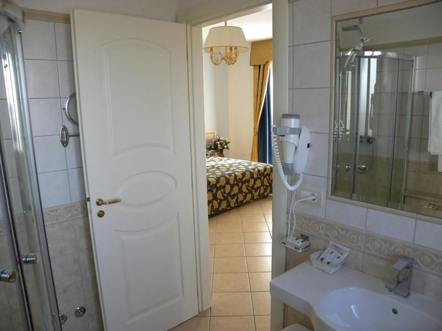 Hotel Ristorante Borgo La Tana