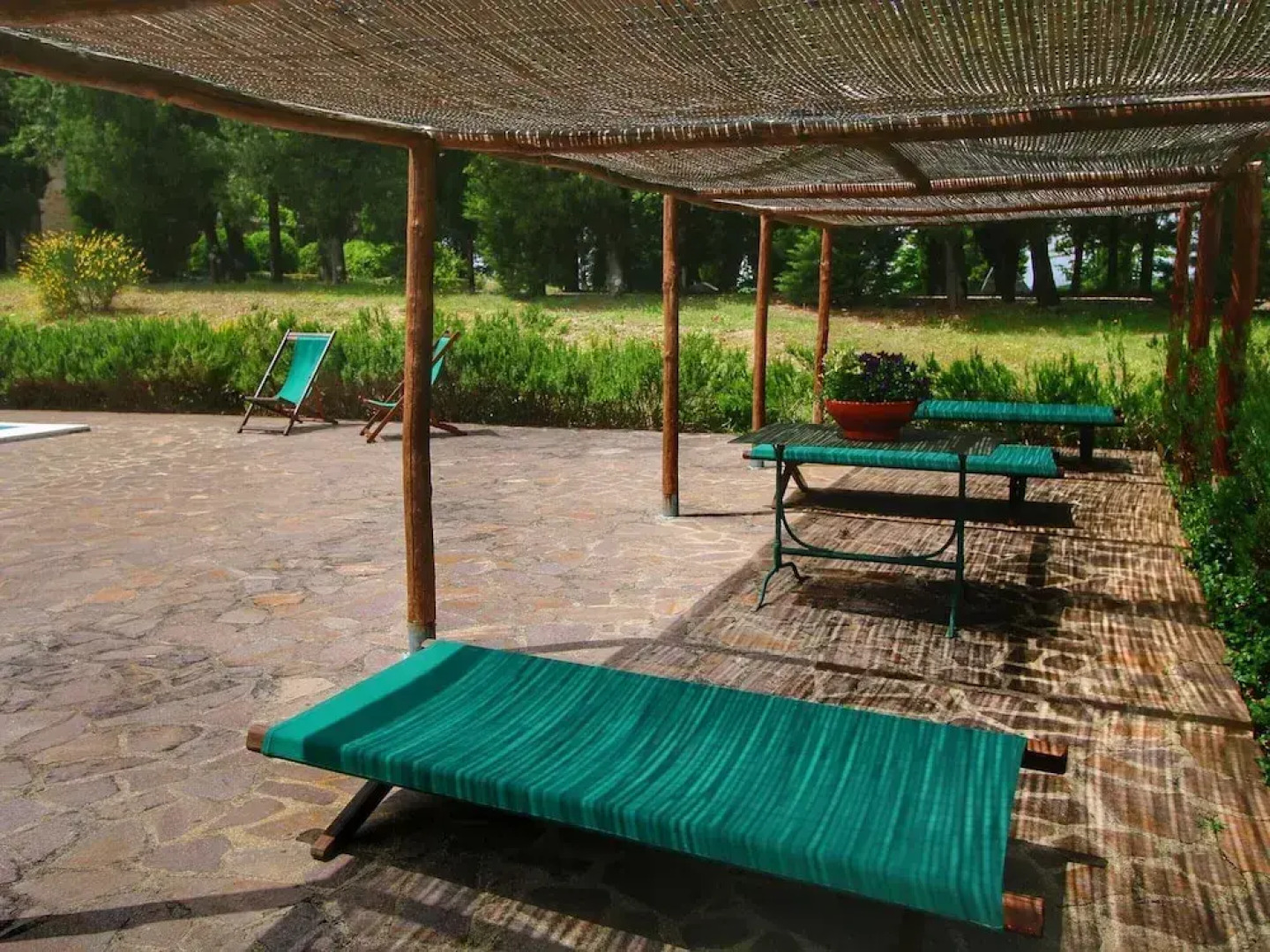 Detached Cottage With Swimming Pool