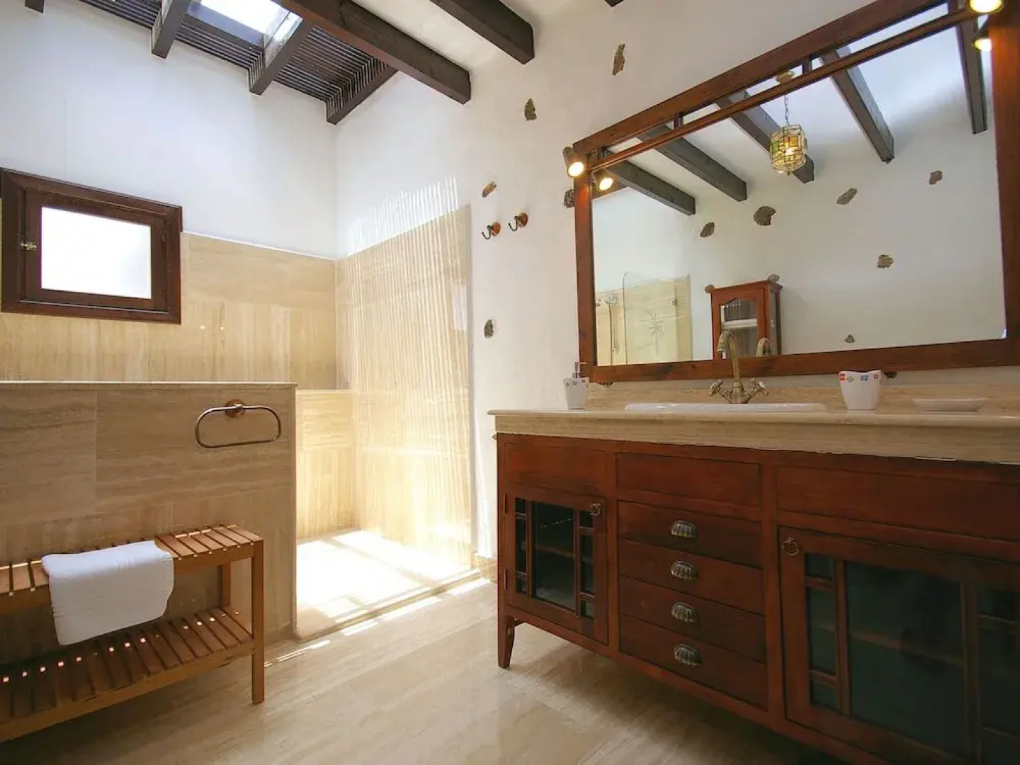 Comfortable Villa in Haría With Swimming Pool