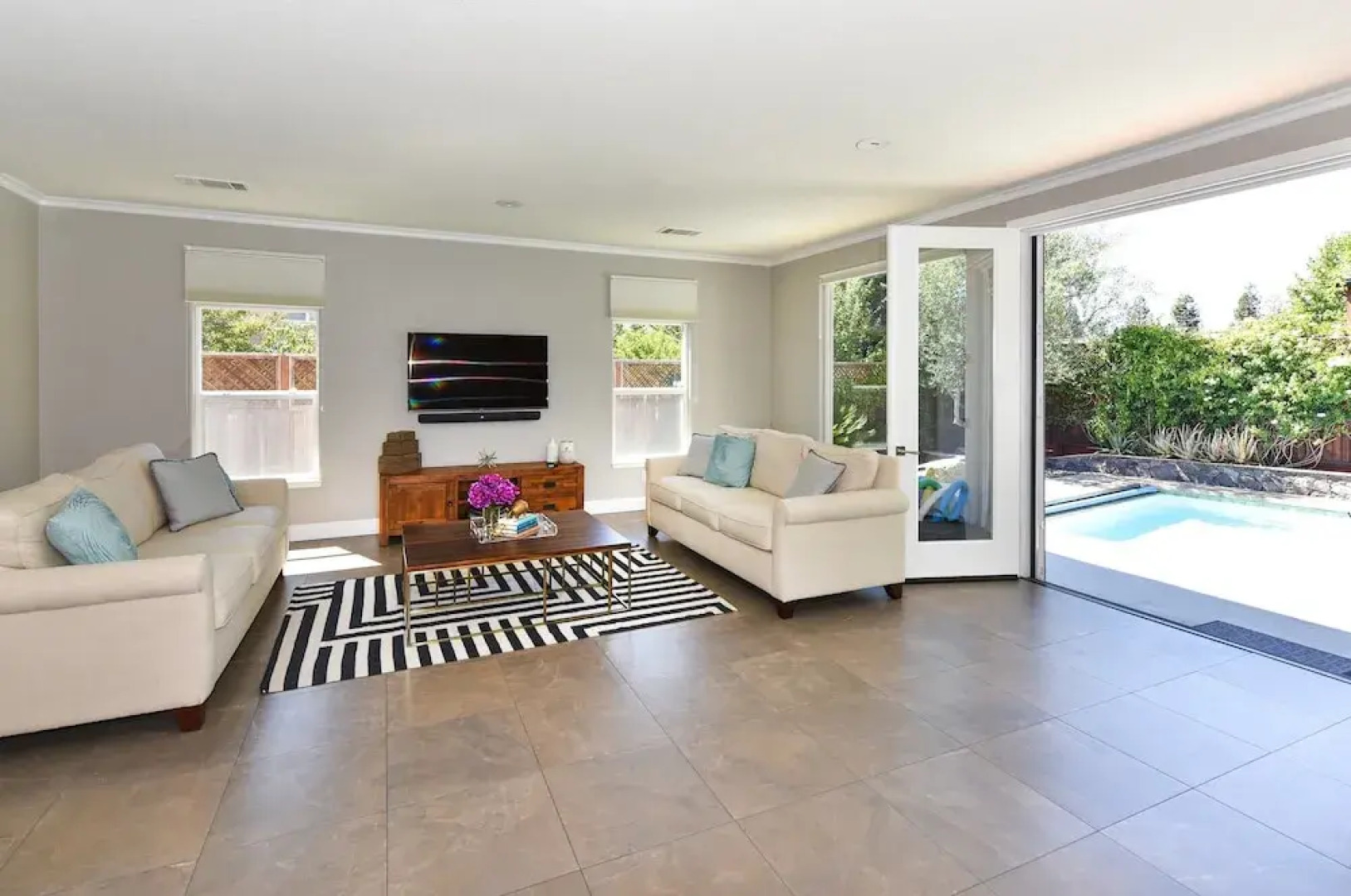 733 Sonoma Vista Dr Home 3 Bedrooms 2 Bathrooms Home