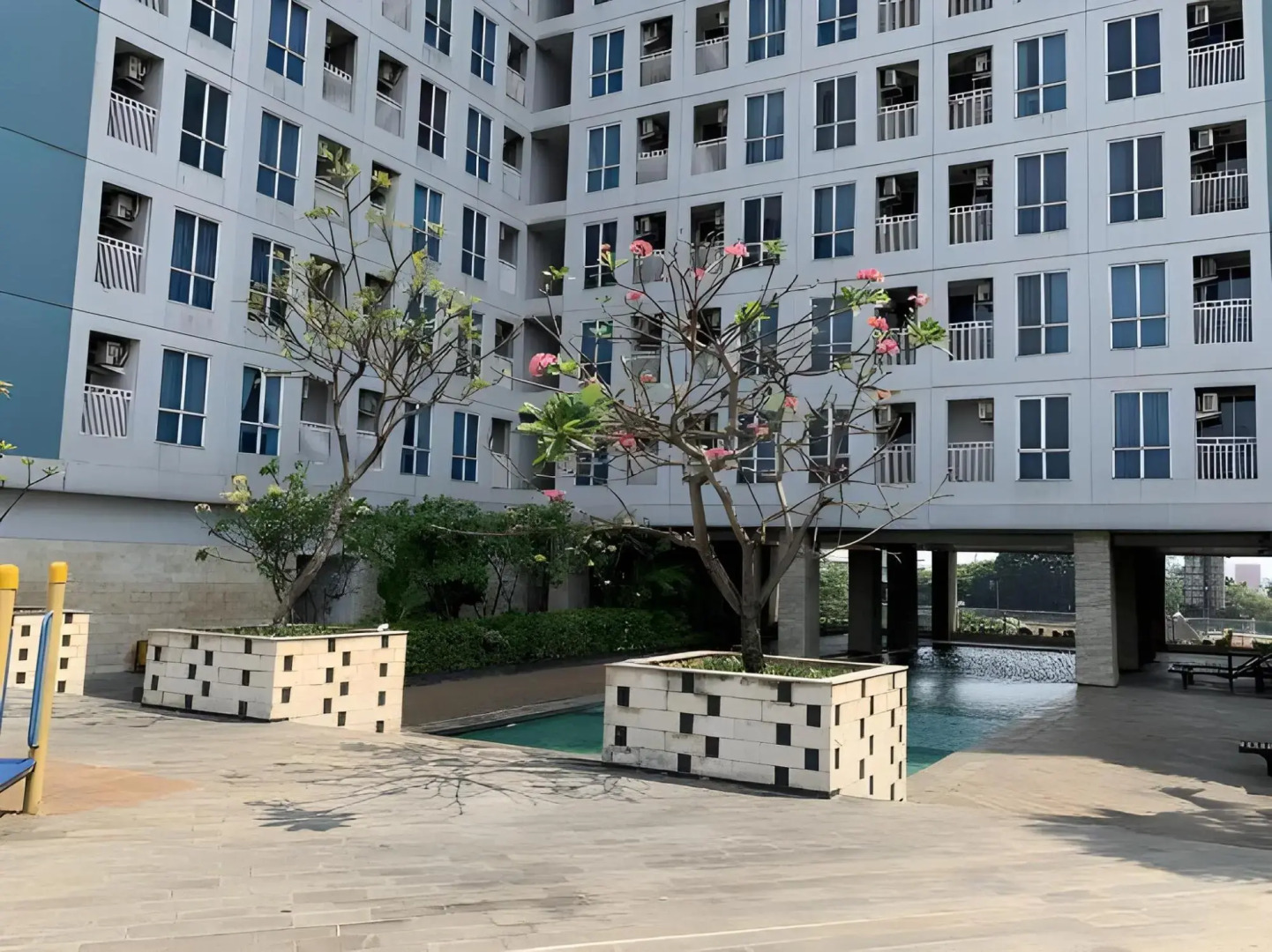 Grand Dhika City by Homtel 1137