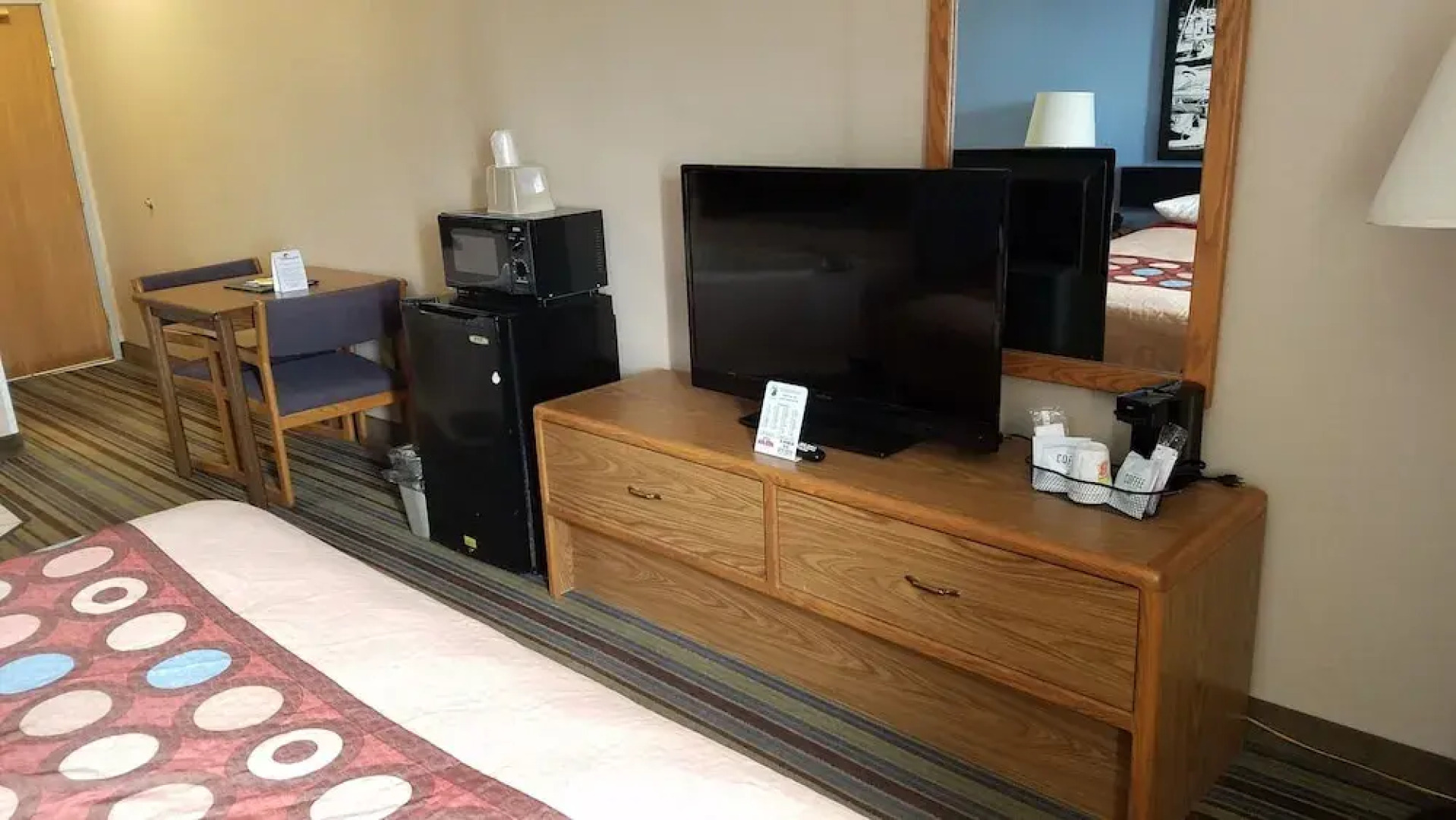 Super 8 Pontoon Beach IL/St. Louis MO Area