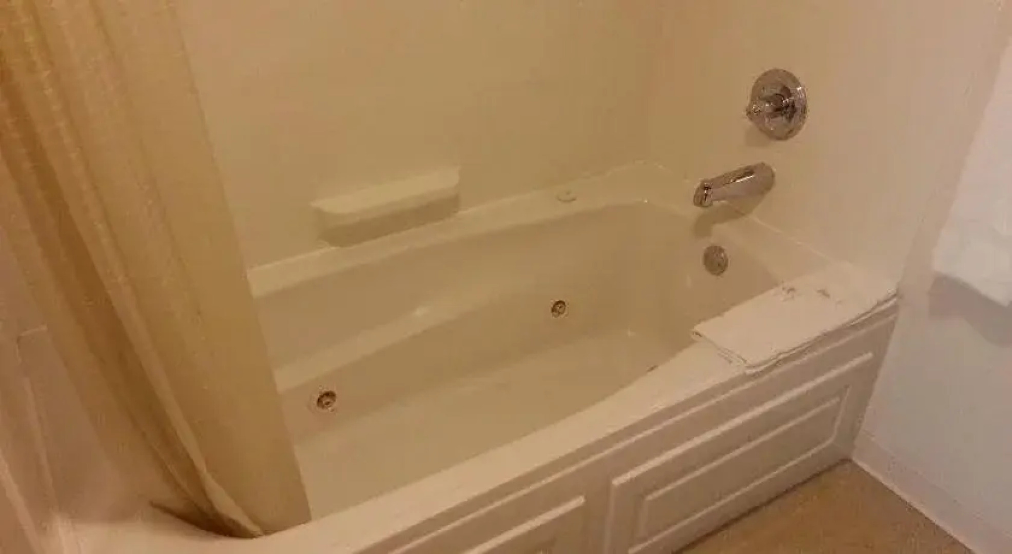 Centerstone Inn & Suites Carlyle