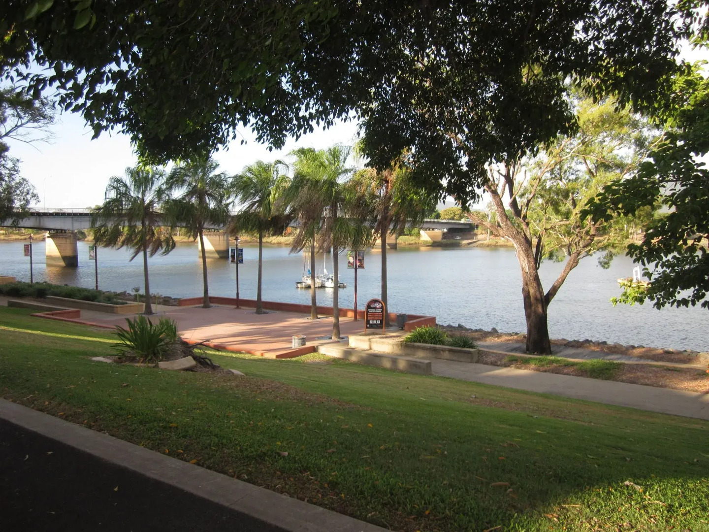 The Cosmopolitan Motel and Serviced Apartments