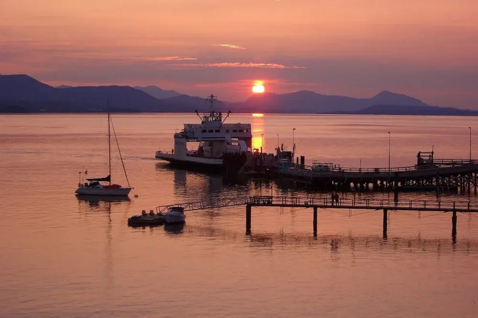 Beachfront at Vesuvius