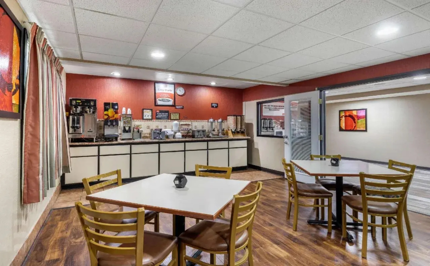 Econo Lodge Milwaukee Airport