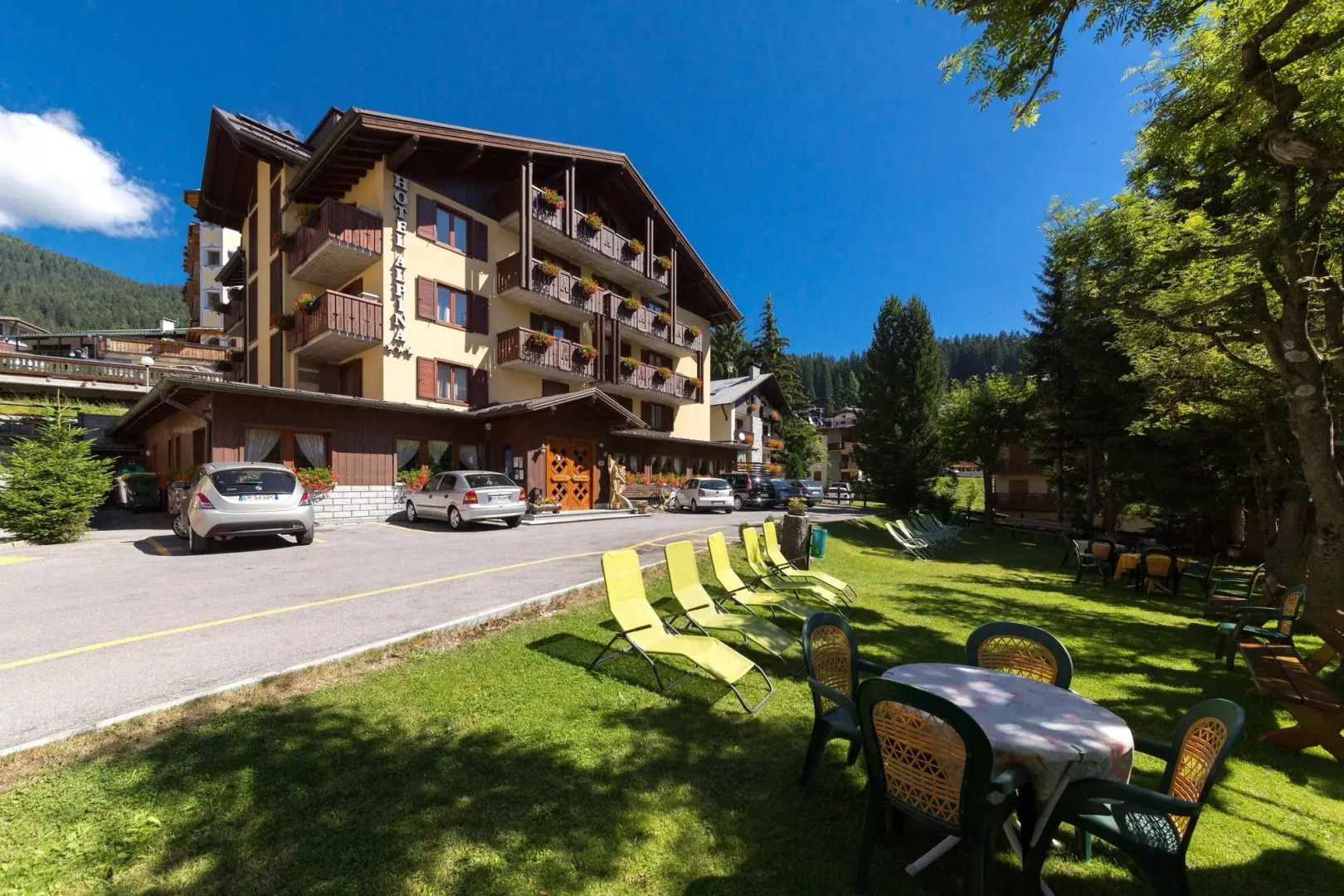 Hotel Alpina