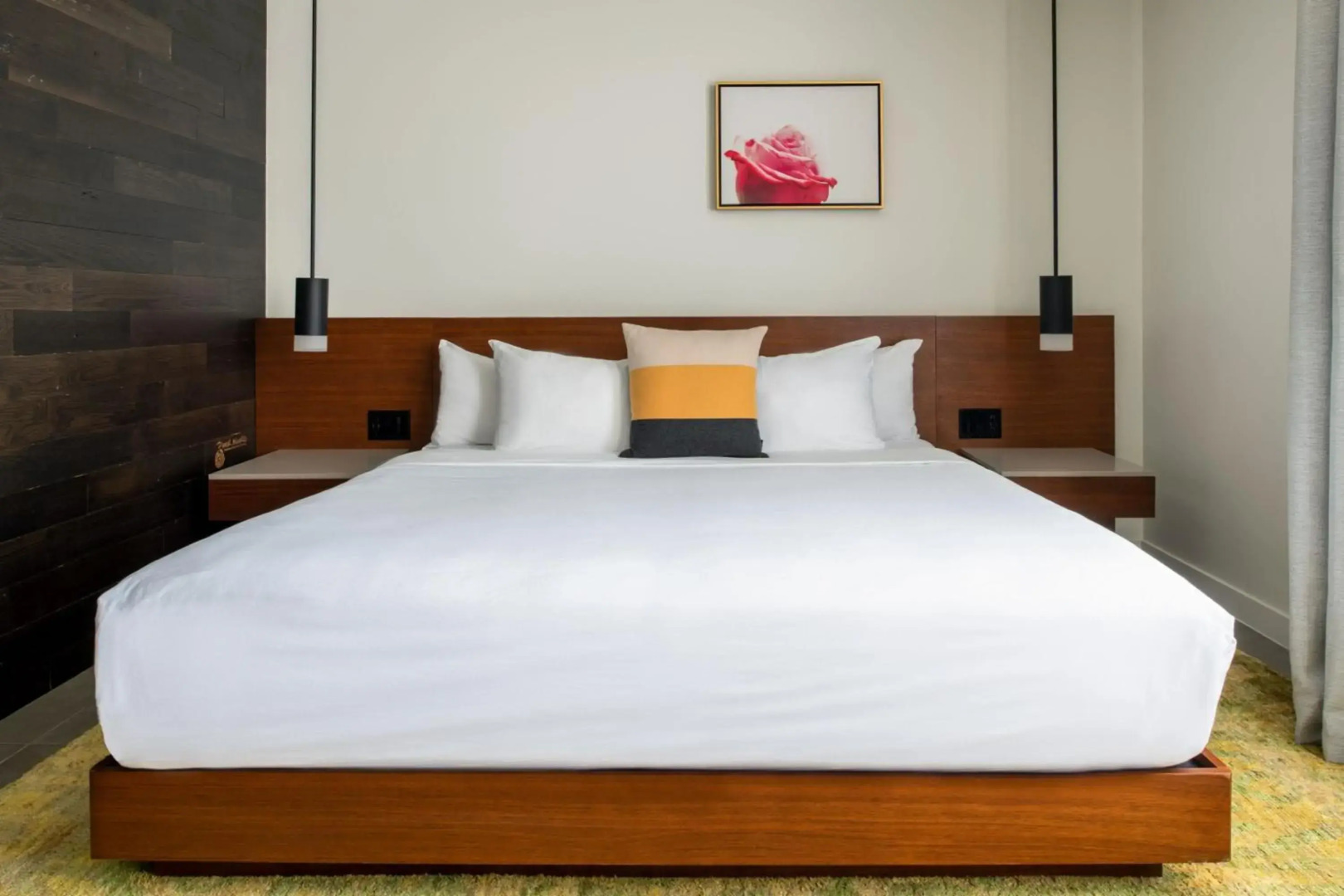 The Hi-Lo, Autograph Collection