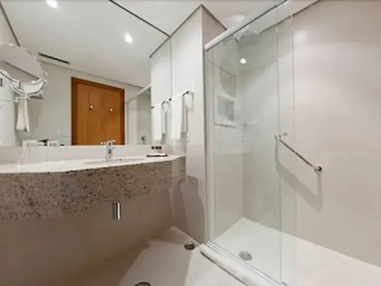 Golden Tulip São José dos Campos