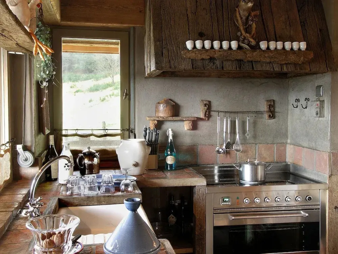 Beautiful Chalet with Jacuzzi and Sauna in Thirimont