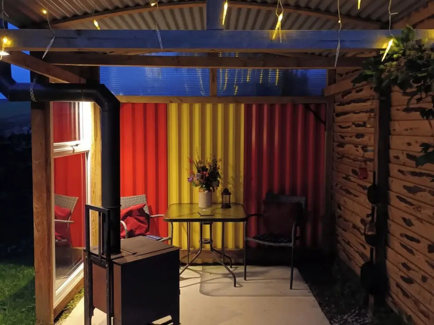 The Journeyman Luxury Shepherds Hut