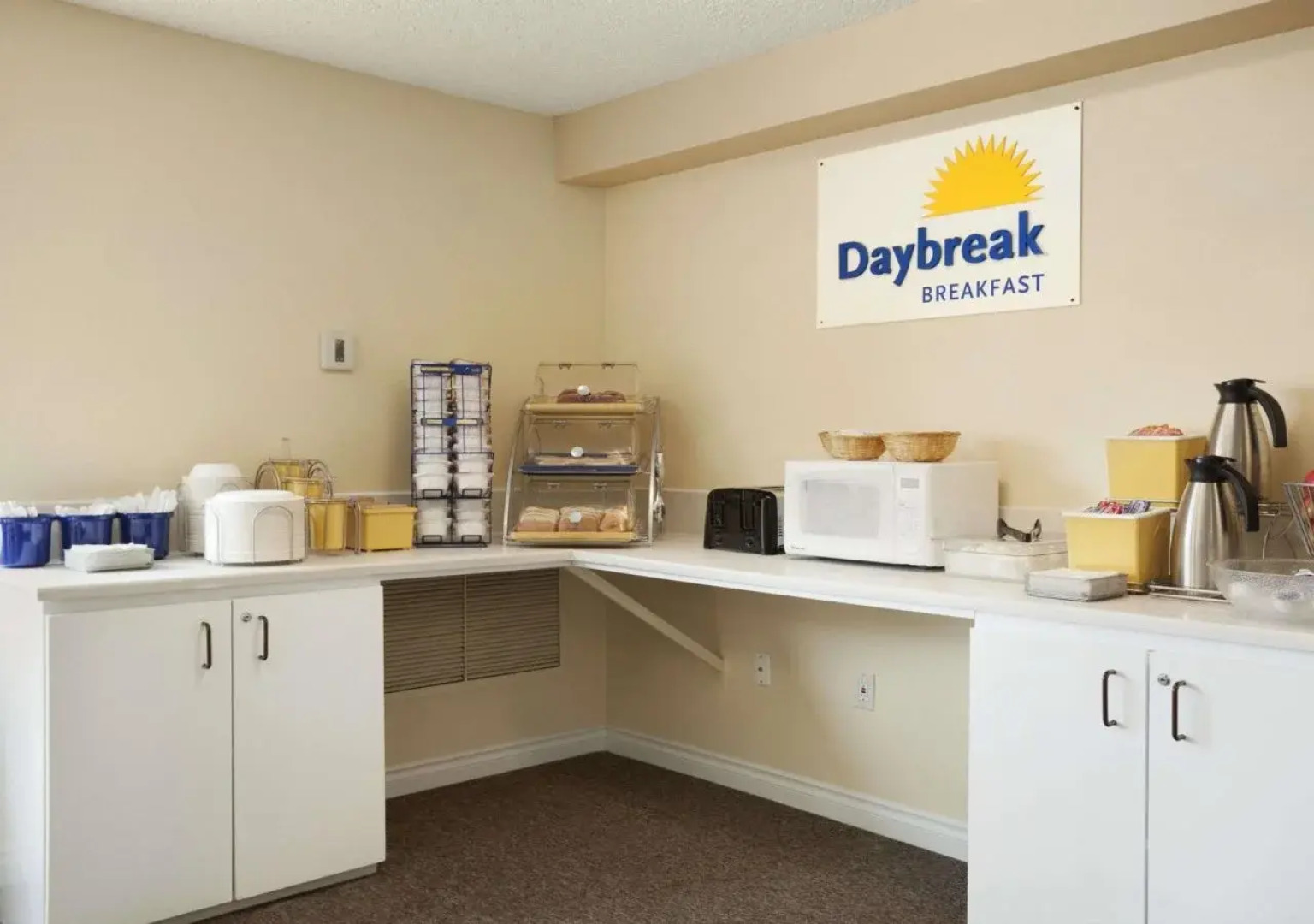 Days Inn by Wyndham Lacey Olympia Area