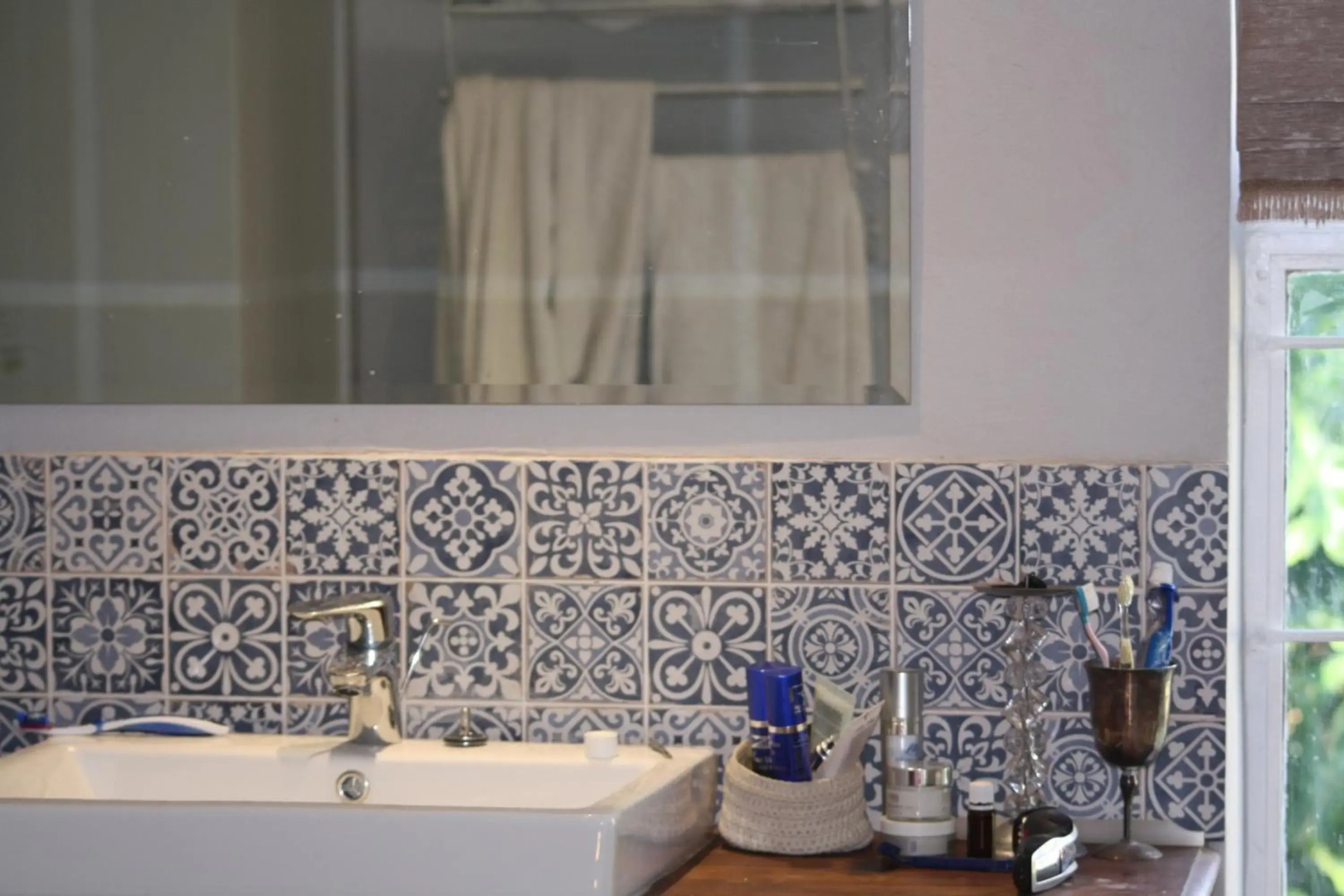 Sarah's Place- Manor House