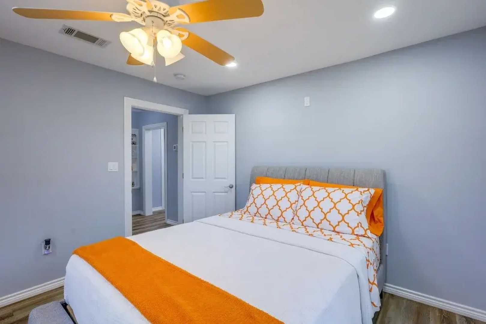 Sunny Hearne Home Near Universities!