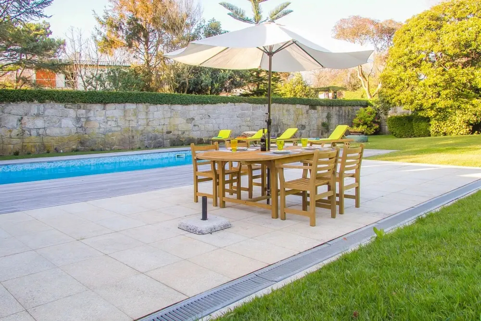 Liiiving in Porto Oporto Garden Pool House