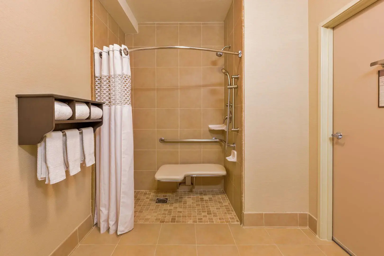 Spark by Hilton Bakersfield Central