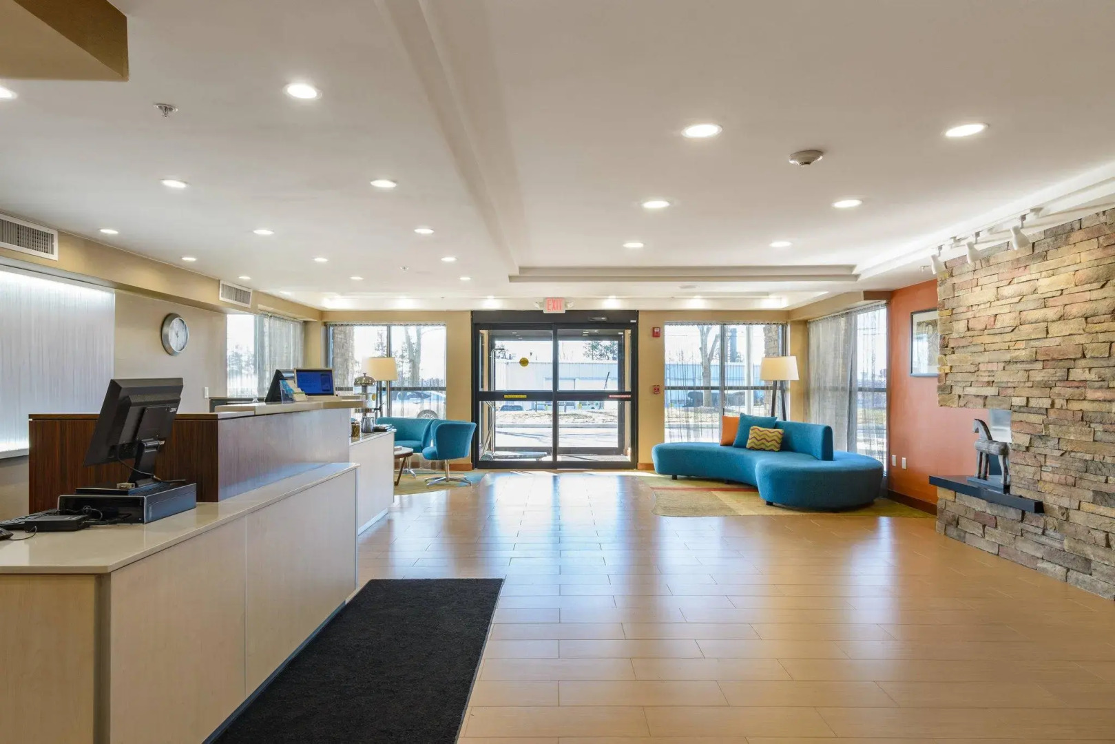 Fairfield Inn by Marriot Manchester-Boston Regional Airport
