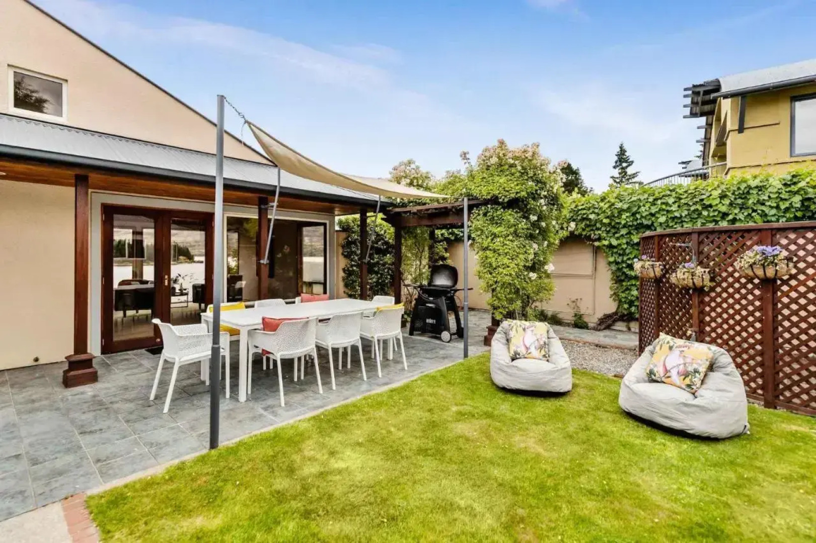 Tahuna Lakeside - 3 Min Walk To Town