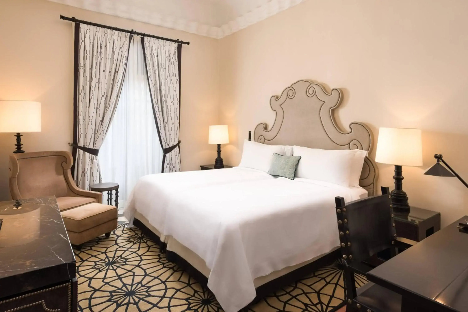 Отель Alfonso XIII, a Luxury Collection Hotel, Seville