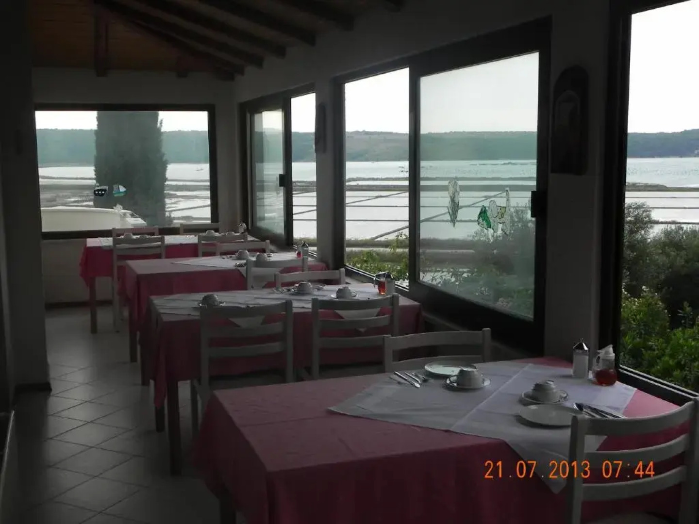 Rooms and Apartments Roza