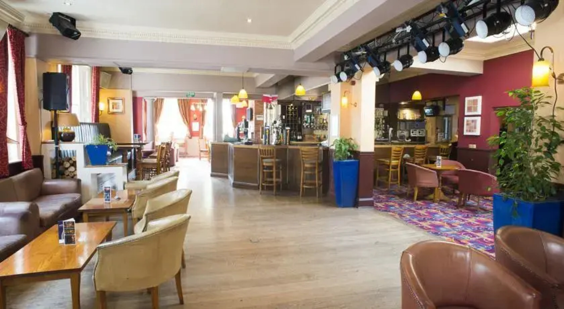 Station Hotel – RelaxInnz