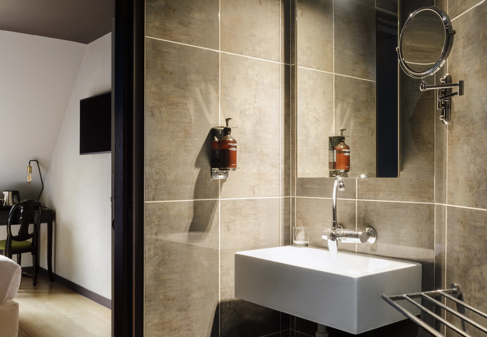 Alberts Hotel (ex Angely)