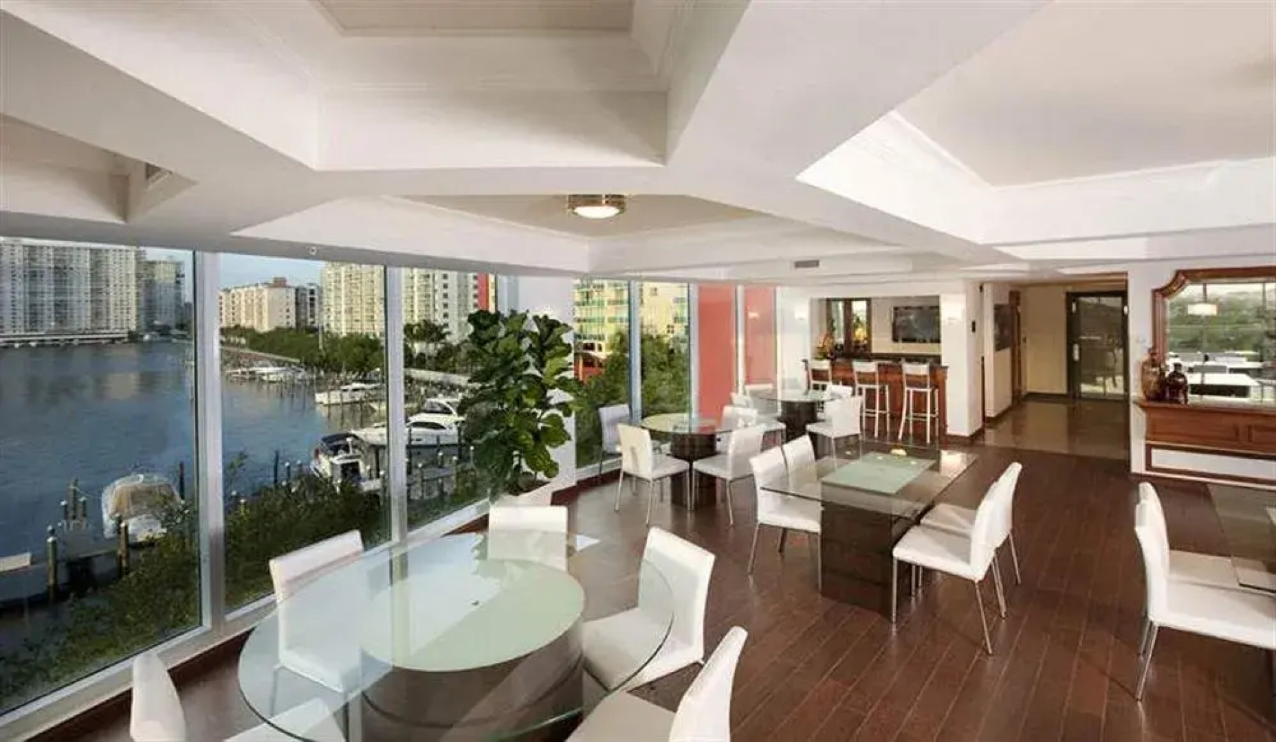 Miami Apartments by Rainbow Global