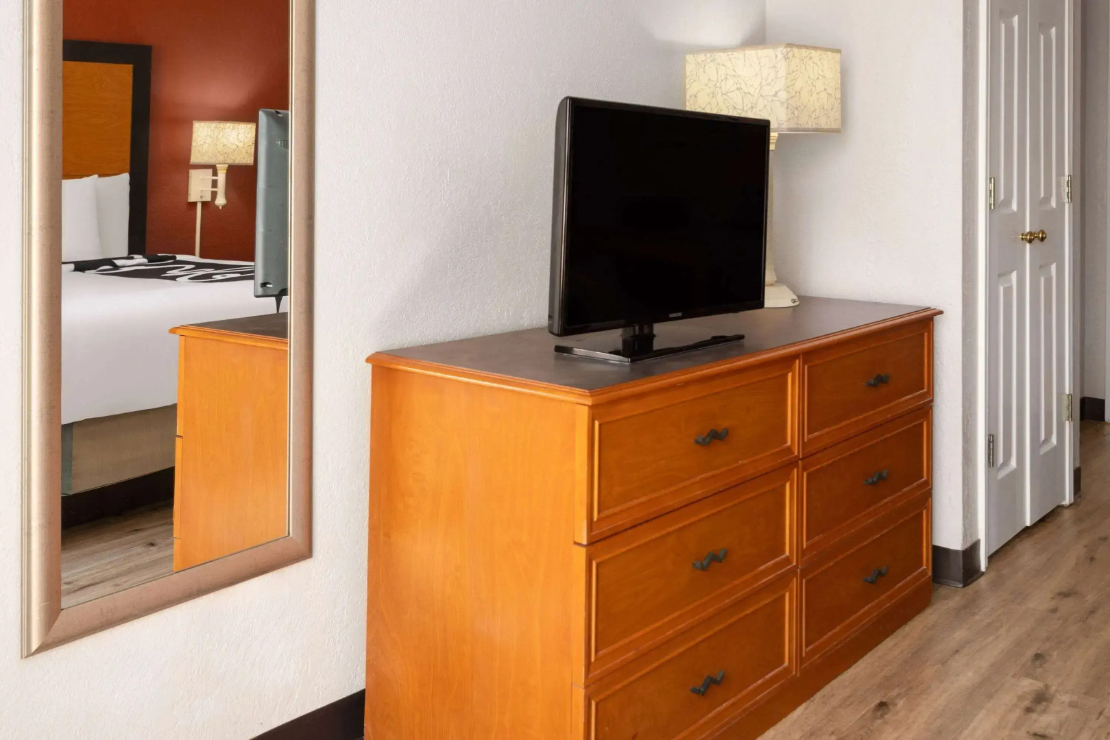 La Quinta Inn by Wyndham Pittsburgh Airport