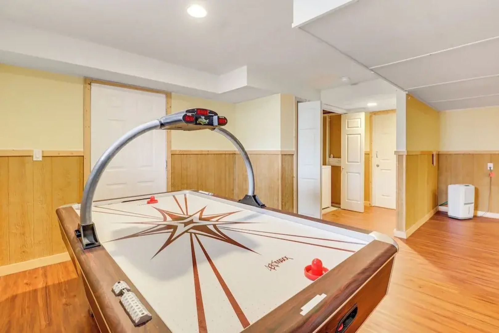 Pocono Retreat: Access to Community Lake & Beach!