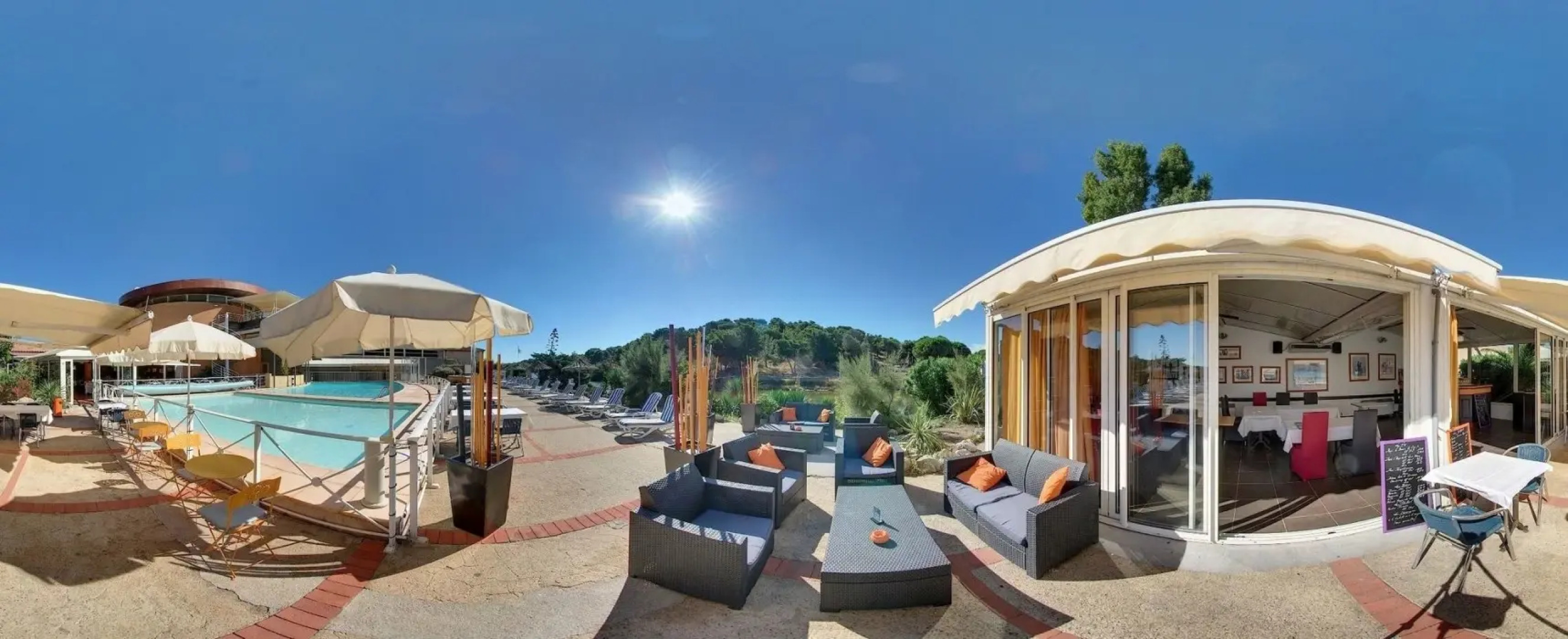 Hotel Phoebus Garden & Spa