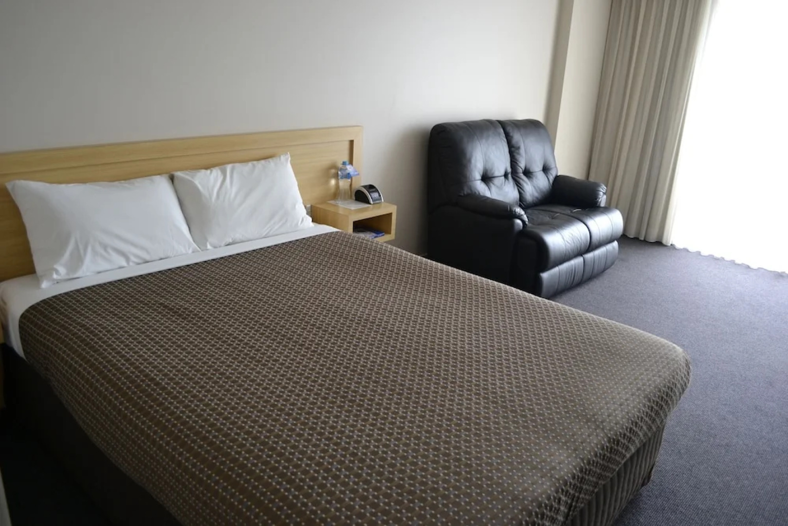 Richmond Henty Hotel