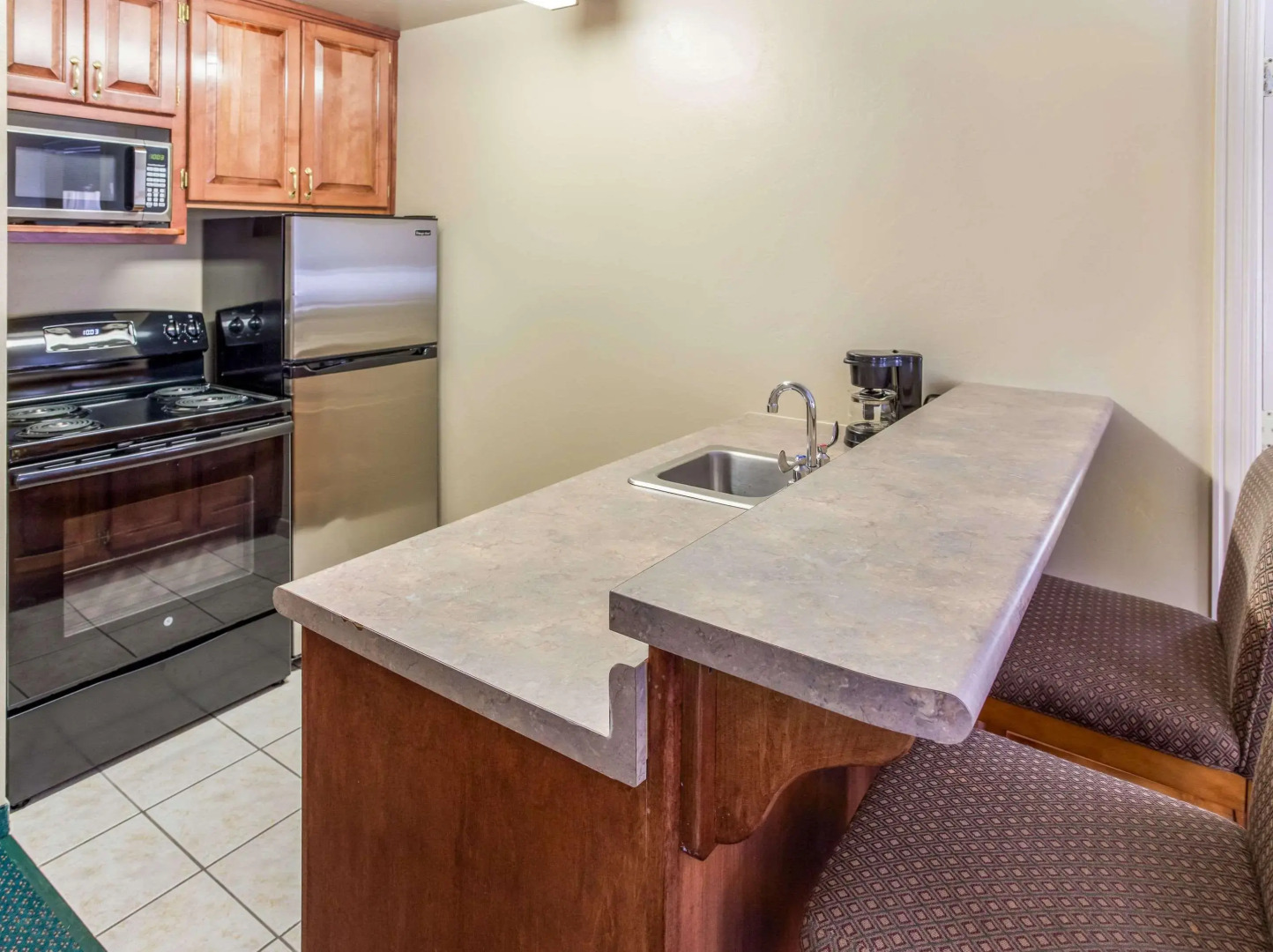 Quality Inn & Suites Green Bay Downtown