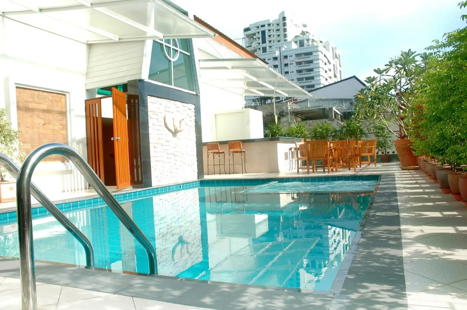 Royal Ivory Sukhumvit Nana